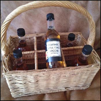 Yorkshire Apple Cider Vinegar  - Basket Of 6 Bottles